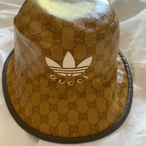 GUCCI X ADIDAS Monogram Bucket Hat w/Tags (NEW)